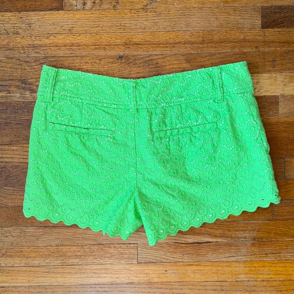 Lilly Pulitzer Walsh Short In New Green Sweet Floral Eyelet Size 00 - Picture 3 of 5